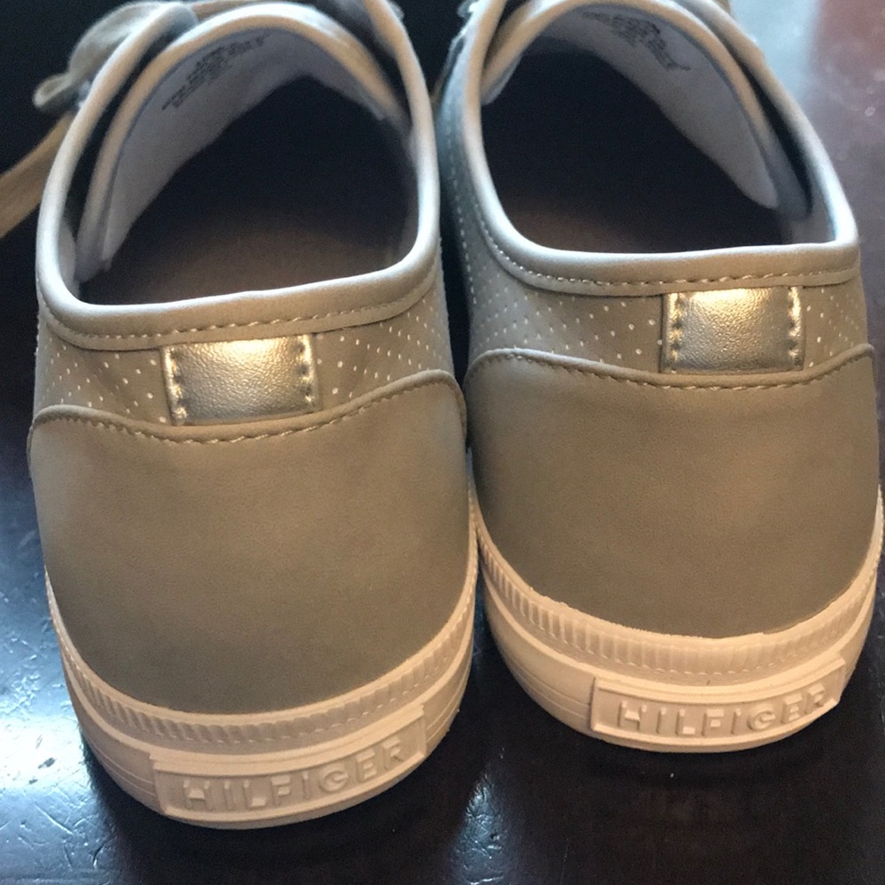 Sneakers - Picture 6 of 10
